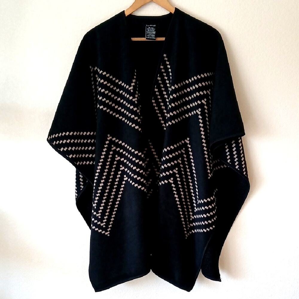 Ike Behar Fashion Wrap Shawl Fleece